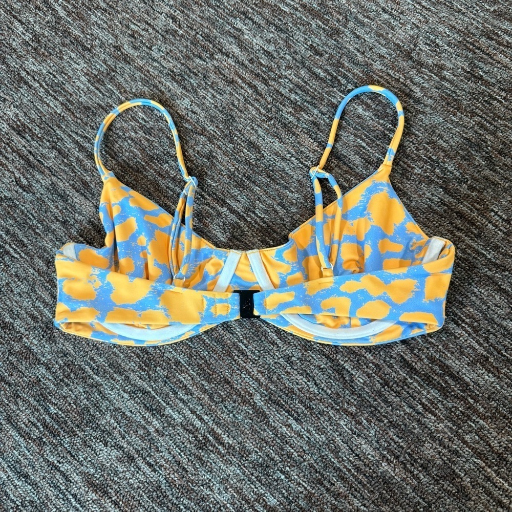 Blackbough Swimsuit Bikini Top size Large - Picture 2 of 6